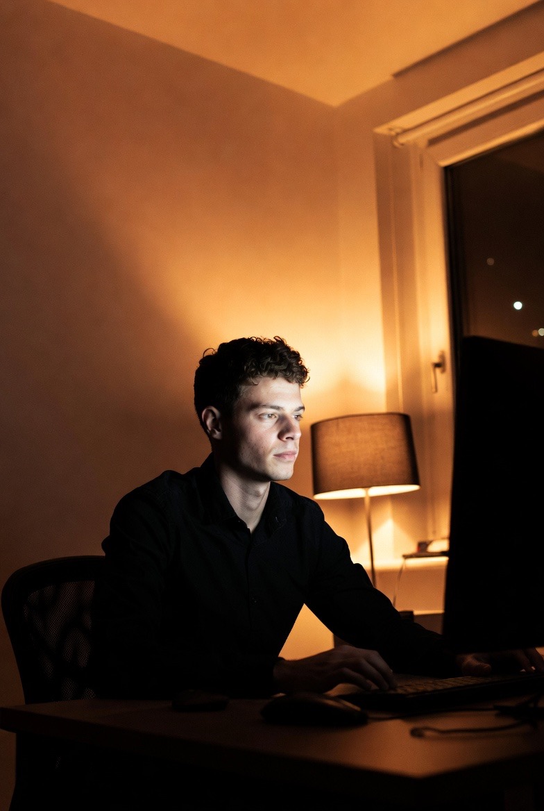 Headleap member starting their morning routine at 5:58 AM